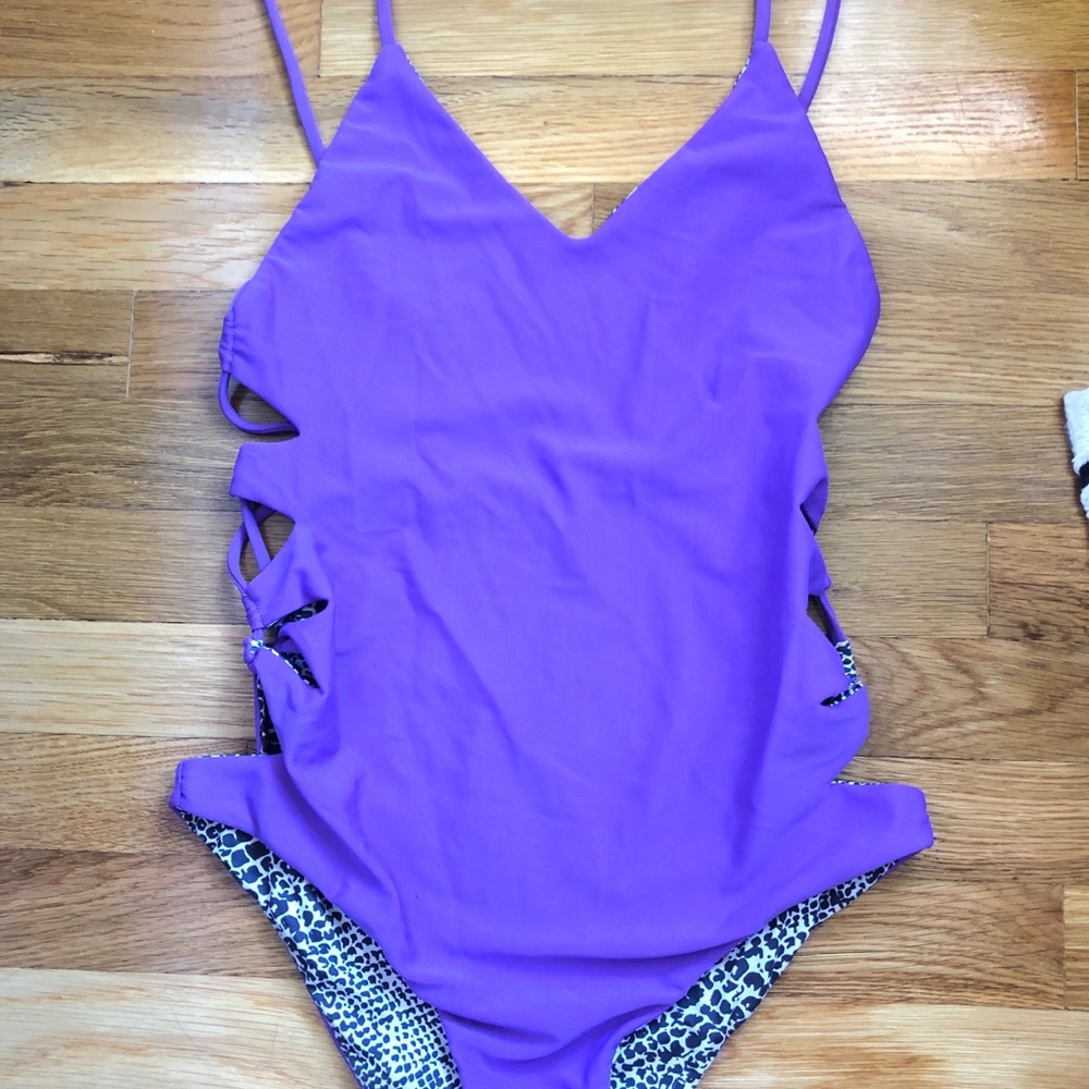 Acacia Florence one piece in shave ice